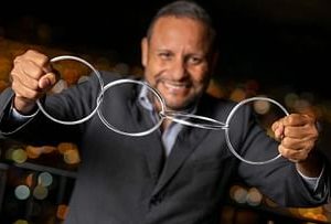 Linking Rings by Ernesto Melero (Gimmick Not Included)