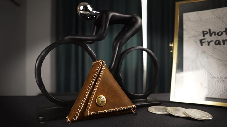 WITCHING TRIPURSE by JL Magic