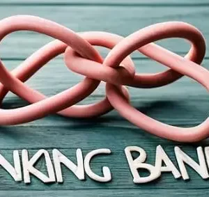 Linking Bands by Fernando Moreno
